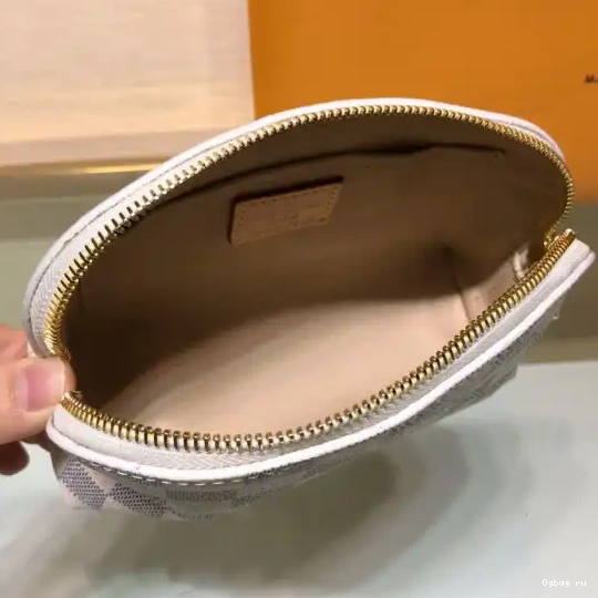 VUITTON POUCH LOUIS COSMETIC 0613